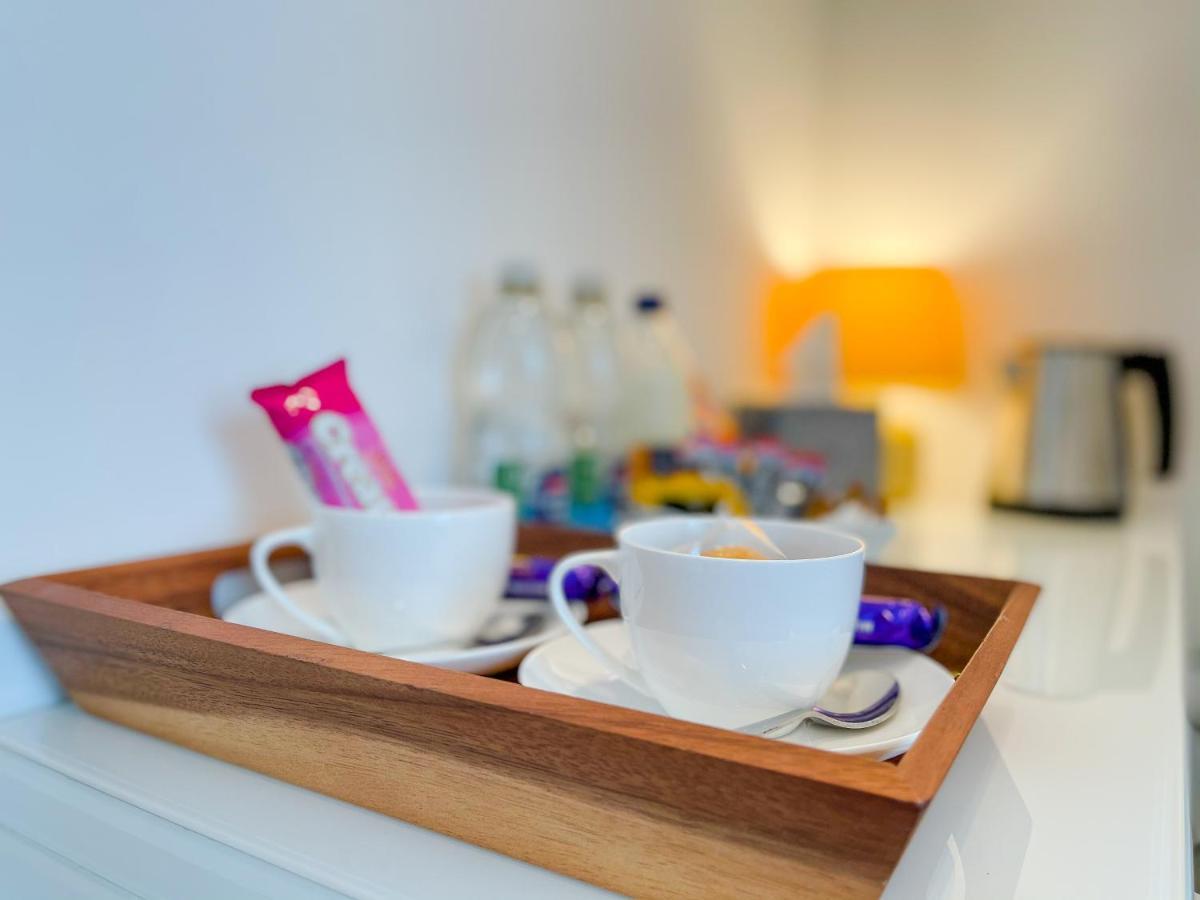 46 Ashfield Rd, Altrincham Hotell Exteriör bild