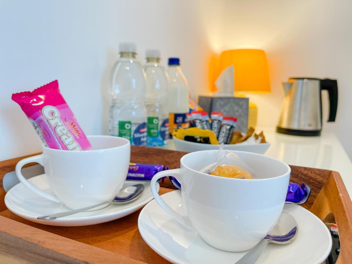 46 Ashfield Rd, Altrincham Hotell Exteriör bild