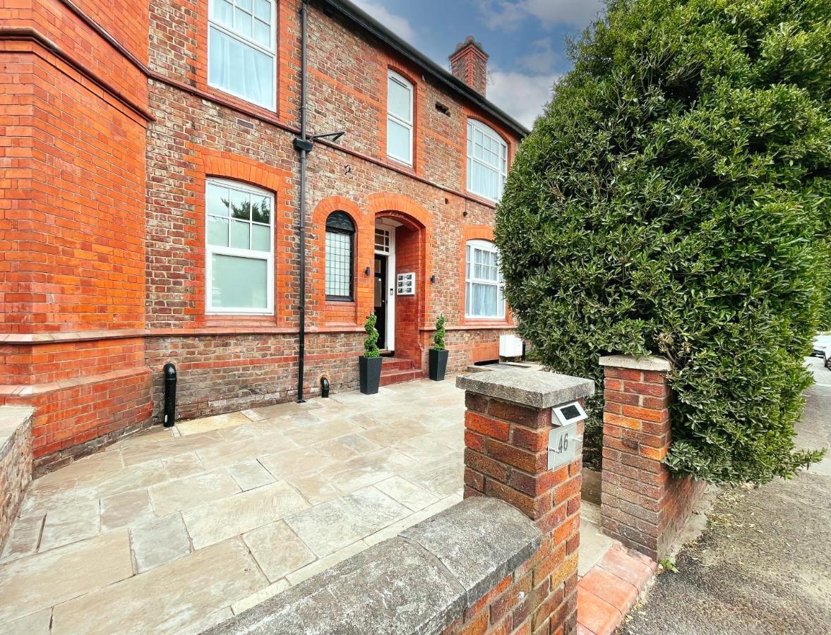 46 Ashfield Rd, Altrincham Hotell Exteriör bild