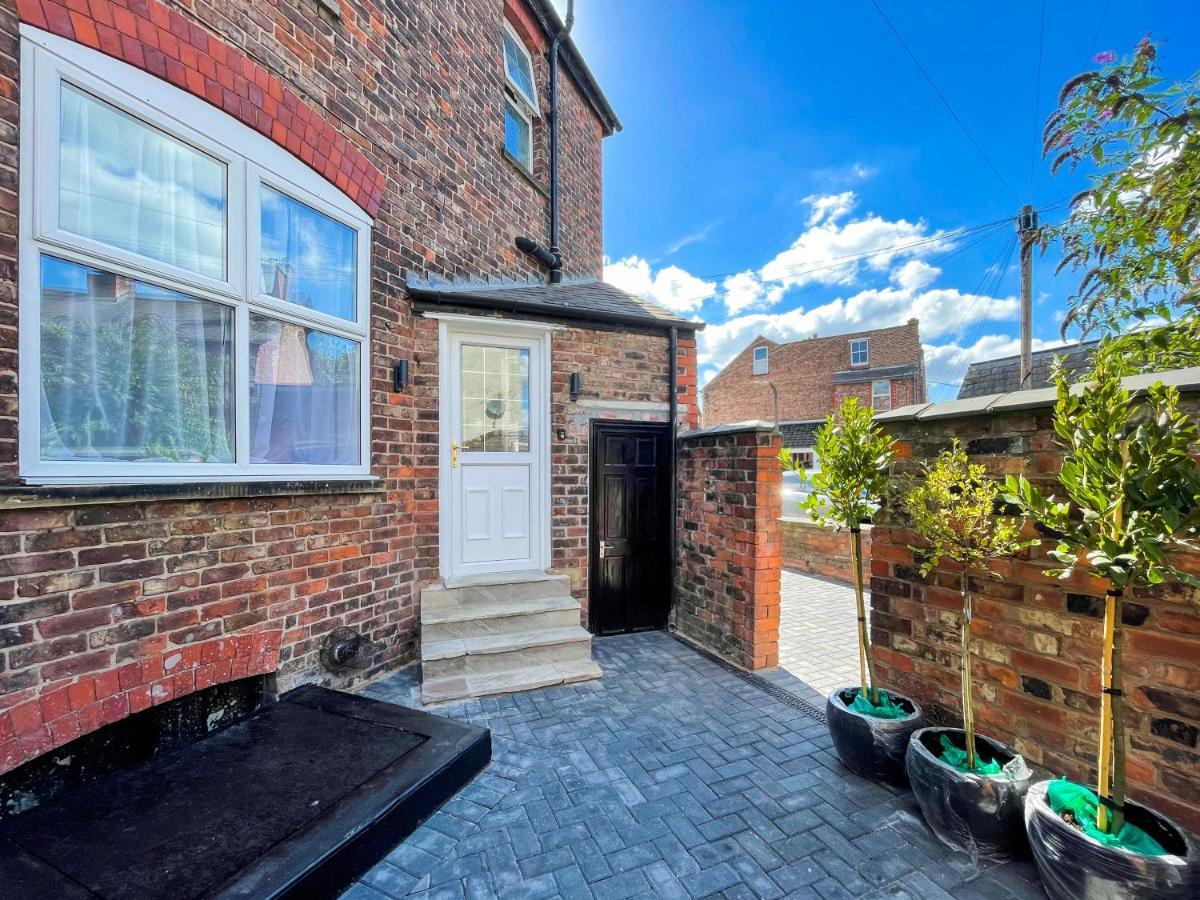 46 Ashfield Rd, Altrincham Hotell Exteriör bild