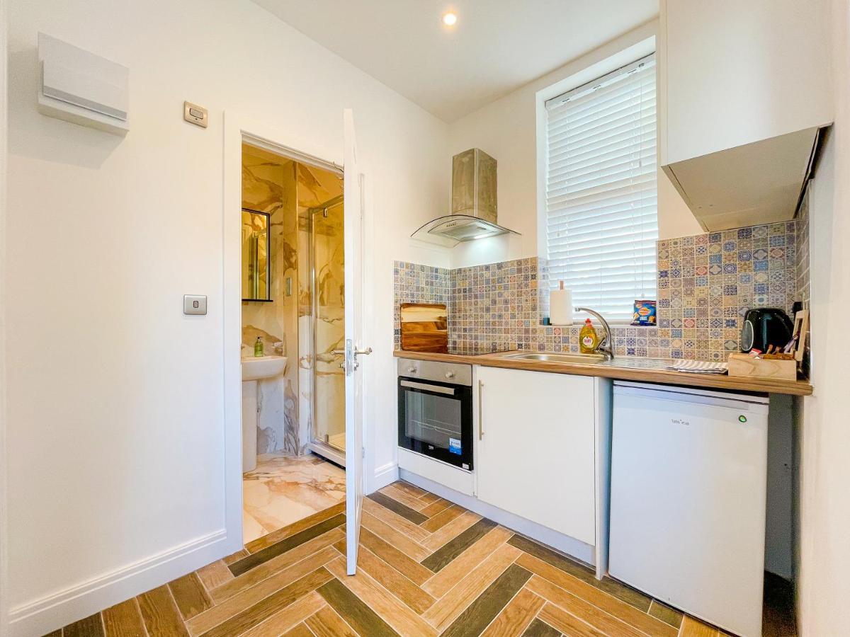 46 Ashfield Rd, Altrincham Hotell Exteriör bild