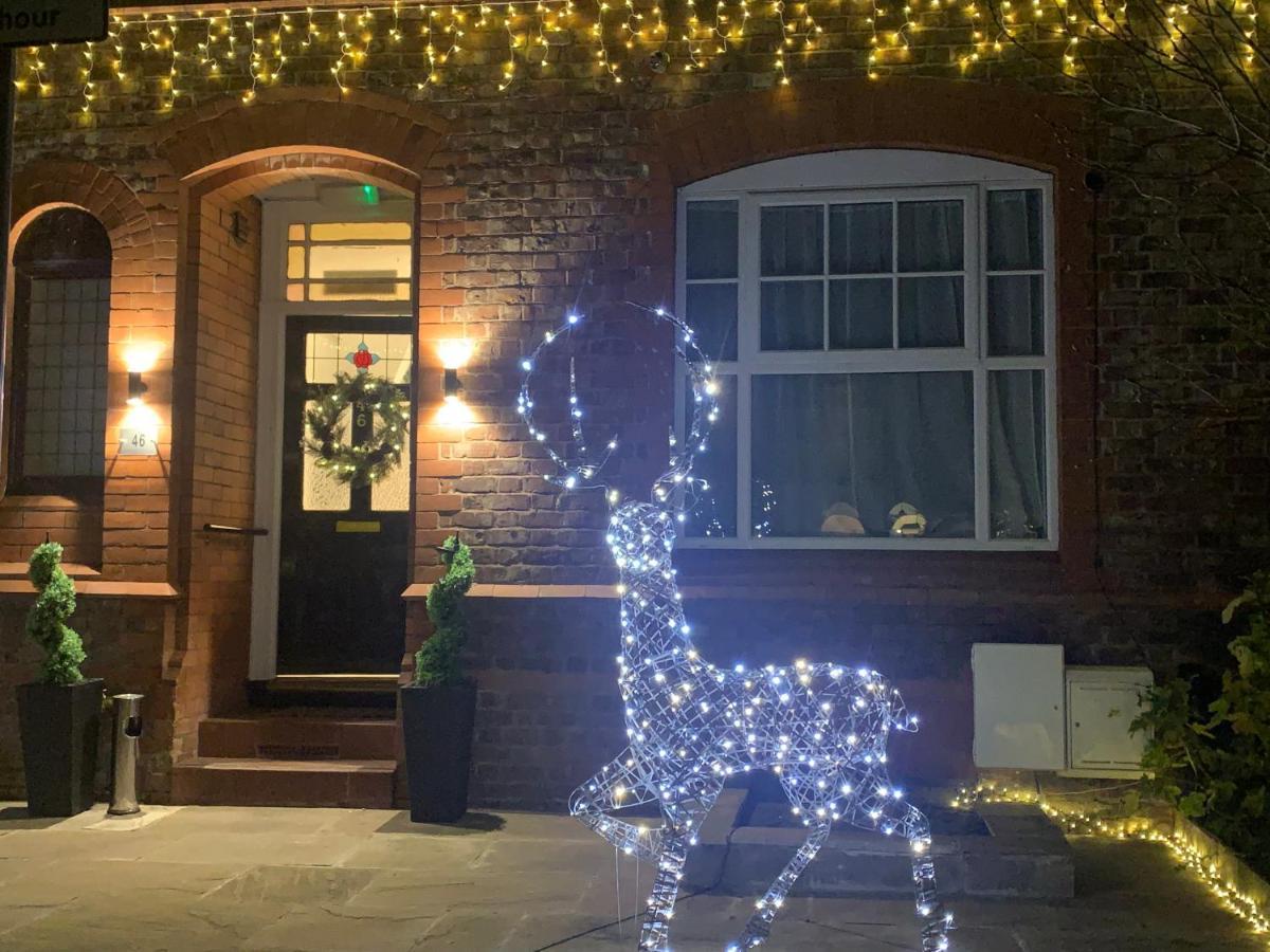 46 Ashfield Rd, Altrincham Hotell Exteriör bild